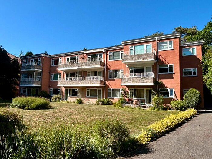 2 Bedroom Apartment For Sale In Marlborough Road, Westbourne, BH4
