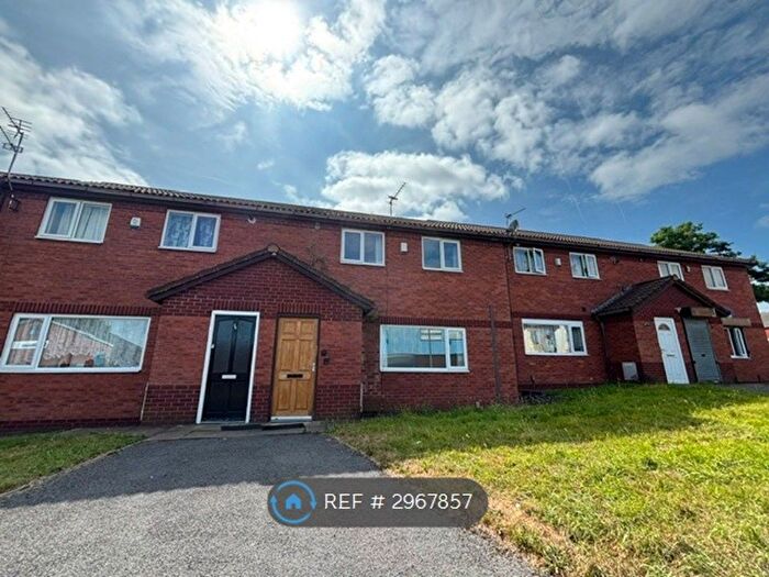 4 Bedroom Terraced House To Rent In Leigh St, Wigan, WN1
