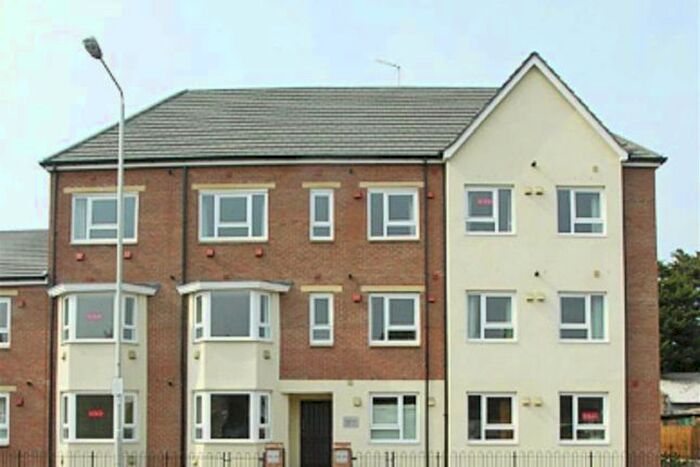 Studio To Rent In Tarragon Court, Ilford, Essex, IG1