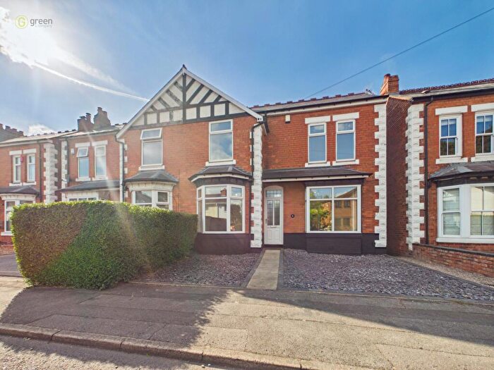 3 Bedroom Semi-Detached House For Sale In Beech Road, Erdington, B23