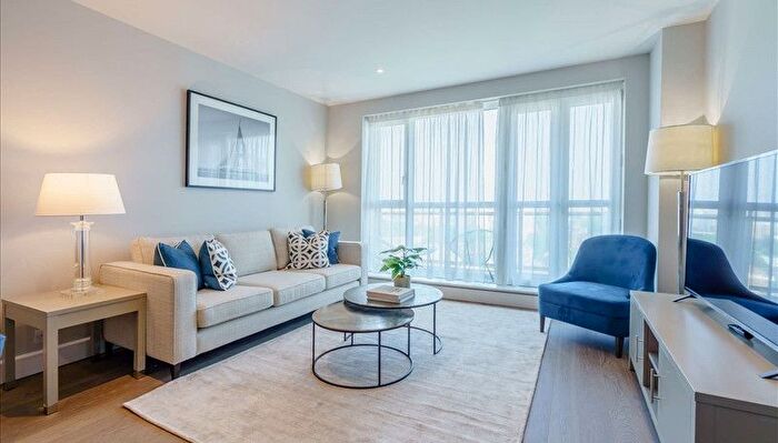 2 Bedroom Flat To Rent In Westferry Circus, Canary Wharf, E14