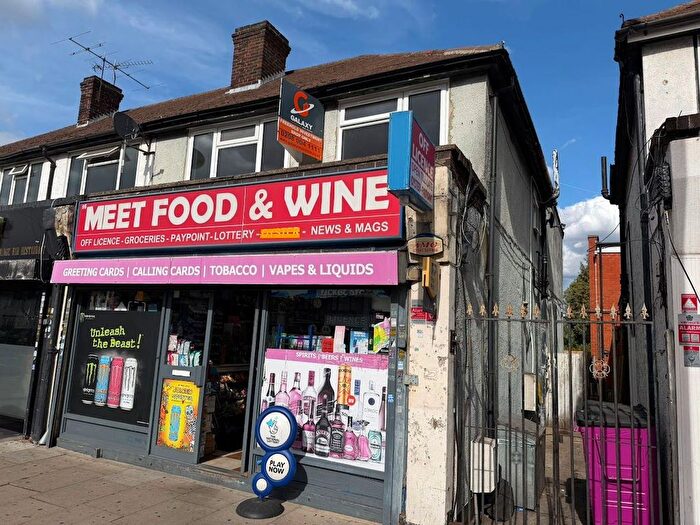 3 Bedroom Flat To Rent In Harlington Road West, Feltham, TW14