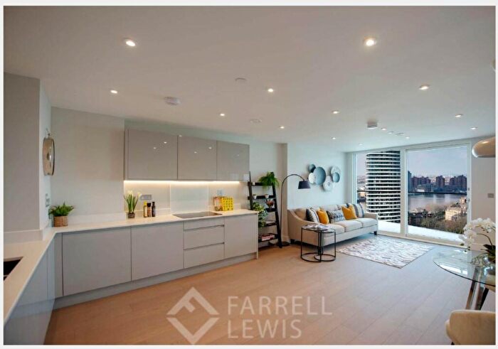 2 Bedroom Apartment To Rent In York Road, Battersea, SW11