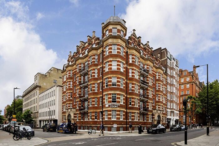 4 Bedroom Flat To Rent In Melcombe Court, Dorset Square, Baker Street, NW1