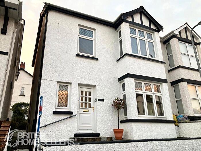 3 Bedroom End Of Terrace House For Sale In Blende Road, Llandeilo, Carmarthenshire, SA19