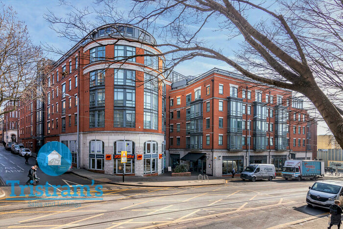 2 Bedroom Apartment To Rent In Weekday Cross Building, City Centre, NG1