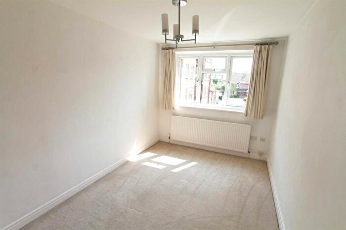 2 Bedroom Apartment To Rent In South Street, Alderley Edge, SK9