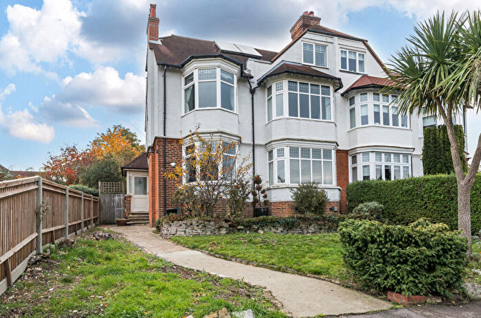 5 Bedroom Semi Detached House For Sale In Bridge Road, Aldershot, Hampshire, GU11