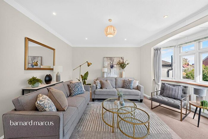 2 Bedroom Flat For Sale In Sanderstead Road, South Croydon, CR2