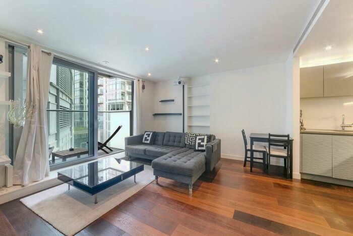 1 Bedroom Flat To Rent In Pan Peninsula, Canary Wharf, E14