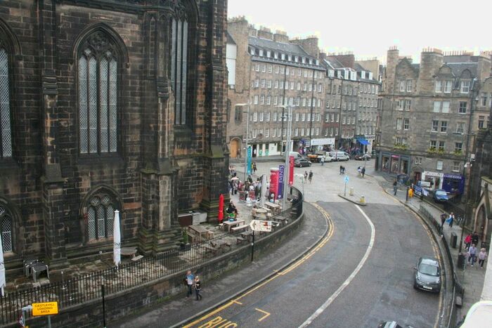 1 Bedroom Flat To Rent In Johnston Terrace, Old Town, Edinburgh, EH1