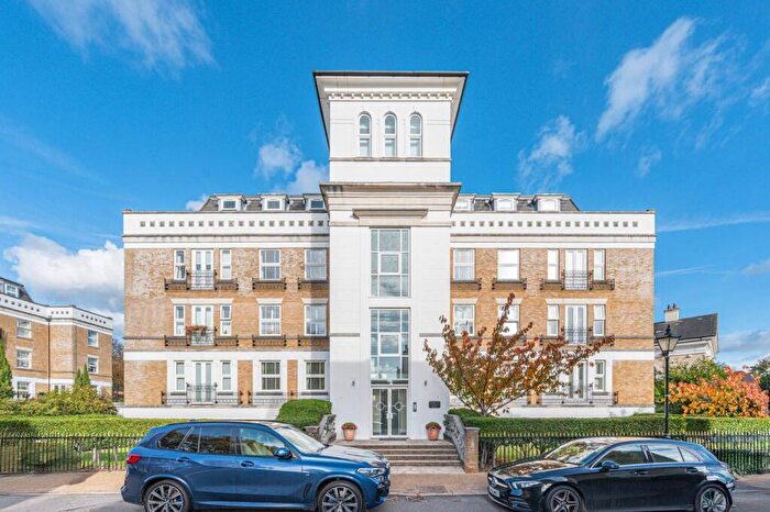 4 Bedroom Penthouse For Sale In St Martins Lane, Beckenham, BR3