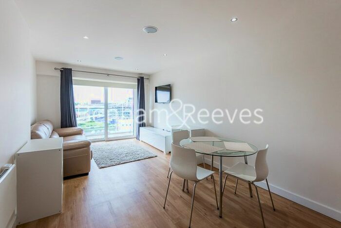 1 Bedroom Flat To Rent In East Drive, Colindale NW9