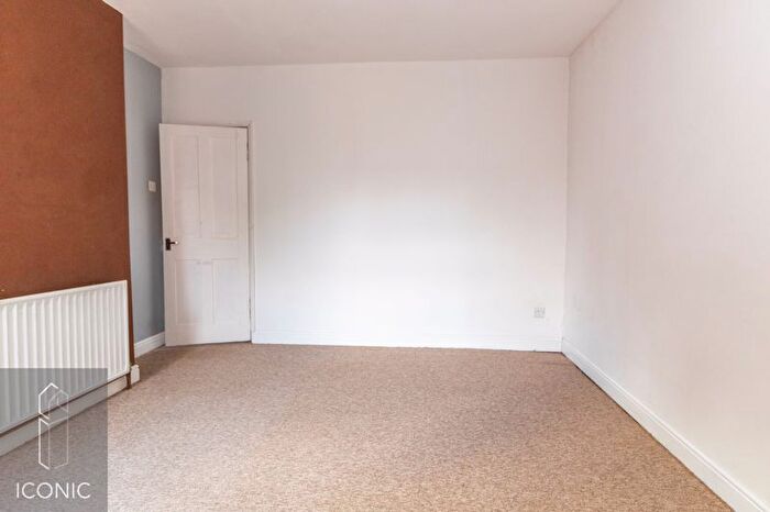 3 Bedroom End Of Terrace House For Sale In Churchill Road, Norwich, NR3