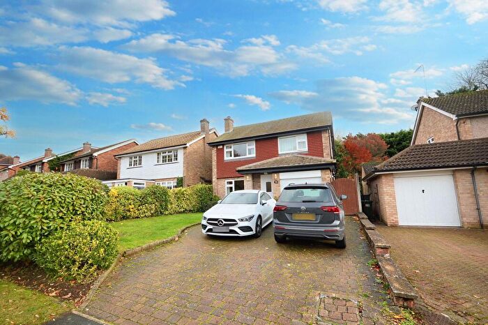 4 Bedroom Detached House To Rent In The Spinney, Beaconsfield, HP9