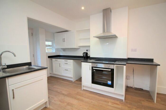 2 Bedroom End Of Terrace House To Rent In Linksfield Road, Westgate-On-Sea, CT8