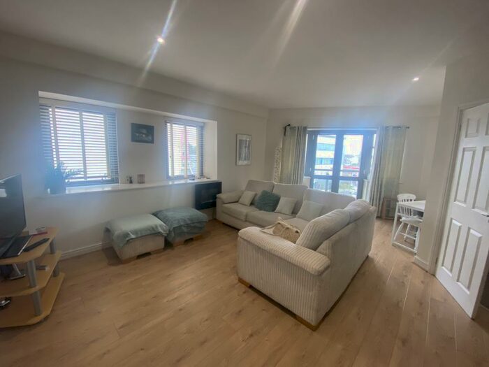 3 Bedroom Flat To Rent In Park Avenue, Plymouth, PL1