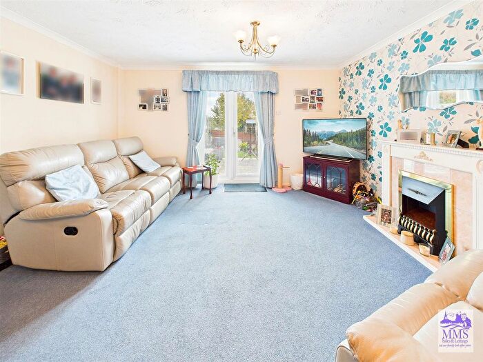 2 Bedroom Terraced House For Sale In Moss Way, Dartford, DA2