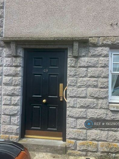 2 Bedroom Flat To Rent In Summer Street, Aberdeen, AB10