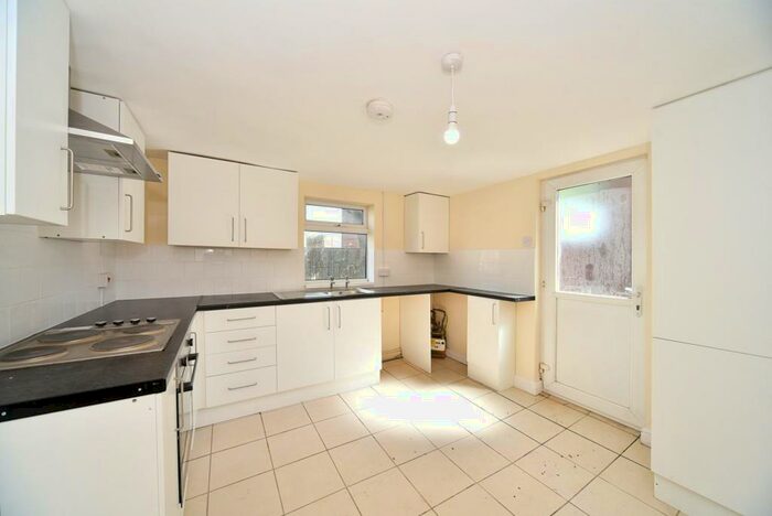 2 Bedroom End Of Terrace House To Rent In Mersey Street, Hull, East Riding Of Yorkshi, HU8