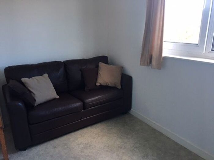 1 Bedroom Flat To Rent In Jasmine Terrace, Top Floor Left, Aberdeen, AB24