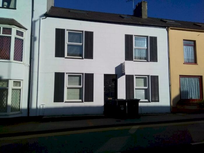 4 Bedroom House To Rent In Stryd Fawr, Menai Bridge, LL59