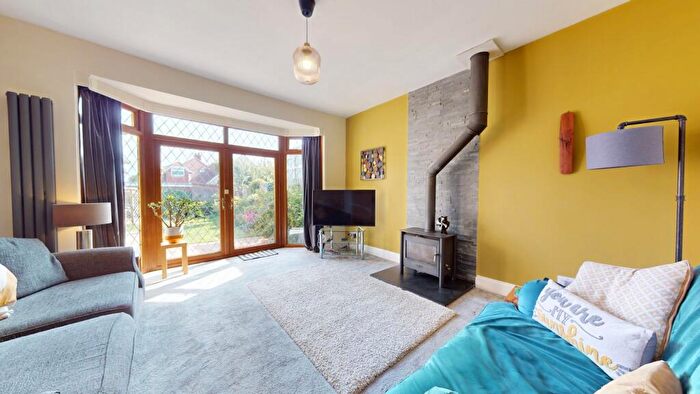3 Bedroom Semi-Detached Bungalow For Sale In Northfield Road, South Shields, NE33