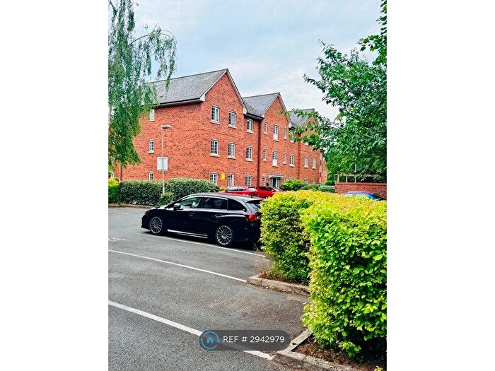 1 Bedroom Flat To Rent In Lock View, Radcliffe, Manchester, M26