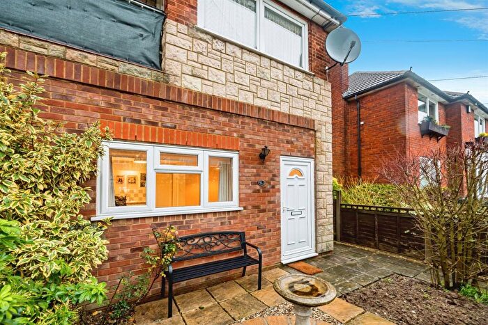 1 Bedroom Maisonette For Sale In Woodfield Road, Princes Risborough, HP27