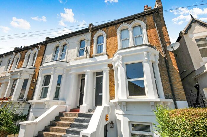 1 Bedroom Flat To Rent In Mosslea Road, Penge, SE20