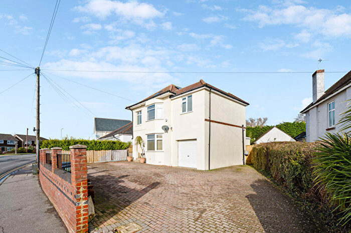 5 Bedroom Detached House For Sale In Fernside Road, Poole, BH15