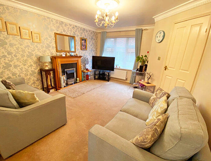 3 Bedroom End Of Terrace House For Sale In Stryd Hywel Harris, Ystrad Mynach, Hengoed, CF82 - Photo 9