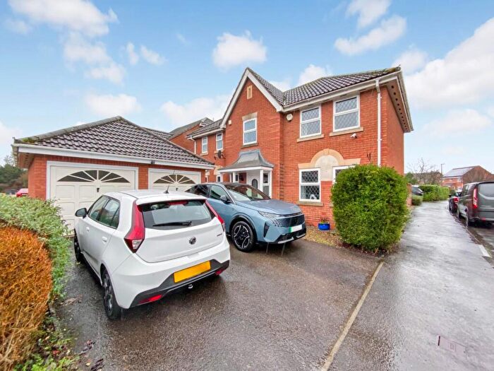 4 Bedroom Detached House To Rent In Speedwell Close, Melksham, SN12