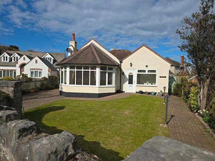 3 Bedroom Detached Bungalow To Rent In Craig Wen, Rhos On Sea, Colwyn Bay, LL28