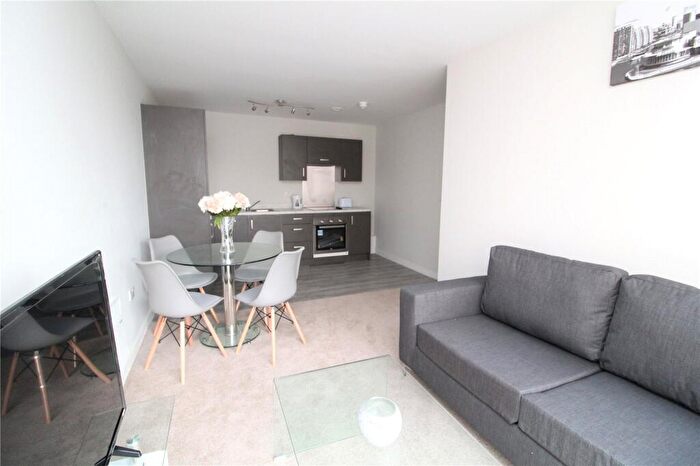 2 Bedroom Flat To Rent In Adelphi Wharf B, Adelphi Street, Salford, Greater Manchester, M3