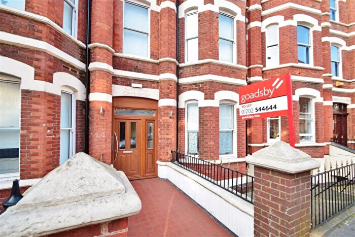 Flat To Rent In Bournemouth, BH1