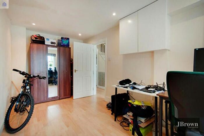 4 Bedroom Terraced House To Rent In Plough Way, London, SE16