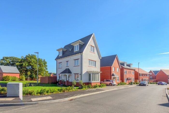 4 Bedroom Detached House To Rent In St. Georges Park, Binfield, RG42