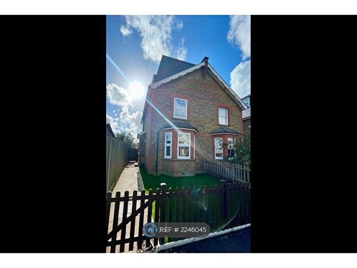 4 Bedroom Semi-Detached House To Rent In Egmont Avenue, Surbiton, KT6