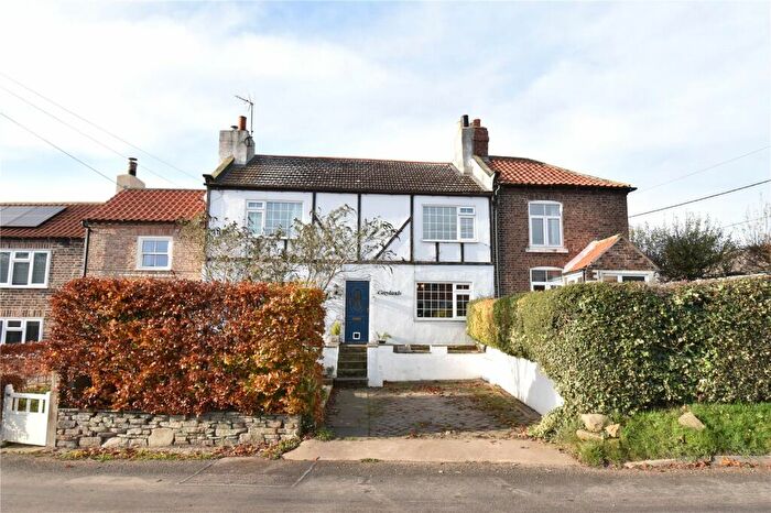 3 Bedroom Terraced House For Sale In West Rounton, Northallerton, North Yorkshire, DL6