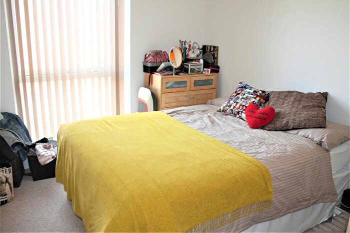 2 Bedroom Apartment To Rent In Cranstone Lodge, Cotterells, Hemel Hempstead, Hertfordshire, HP1