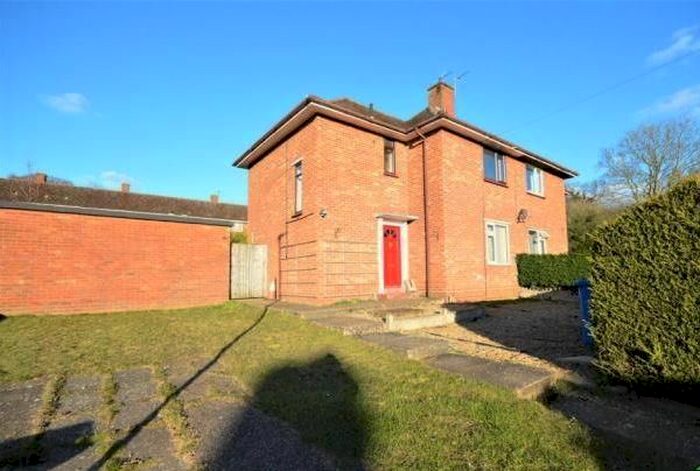 6 Bedroom Semi-Detached House To Rent In Brereton Close, Norwich, NR5