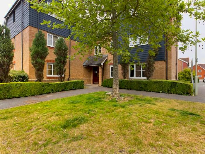 2 Bedroom Flat To Rent In Blackthorn Road, Hersden, Canterbury, CT3