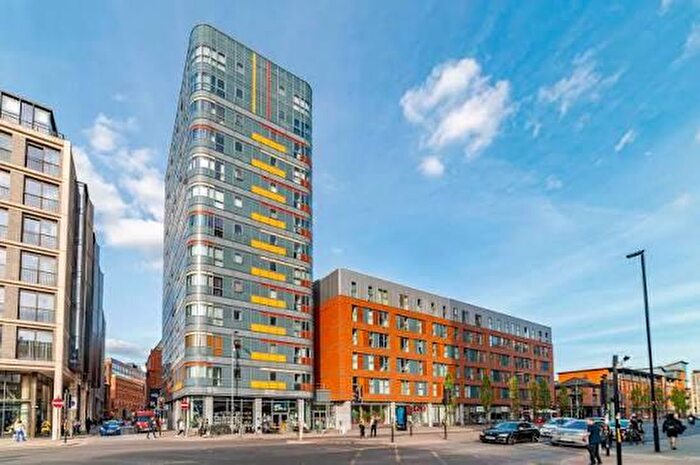 2 Bedroom Flat For Sale In Nuovo Apartments, Great Ancoats Street, Manchester, M4