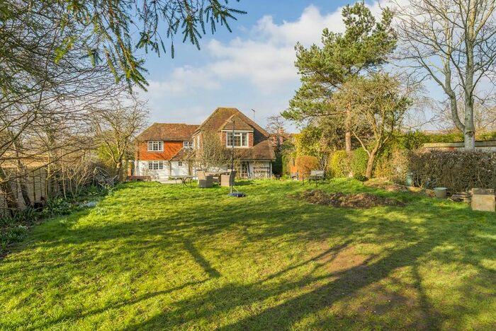 5 Bedroom Detached House For Sale In Upper Vicarage Road, Kennington, TN24