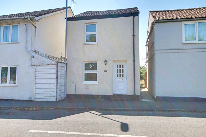 2 Bedroom Detached House For Sale In Claygate, Whittlesey, PE7