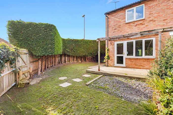 2 Bedroom End Of Terrace House For Sale In Estcots Drive, East Grinstead, RH19