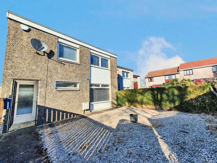 2 Bedroom Property To Rent In Huntly Drive, Glenrothes, KY6