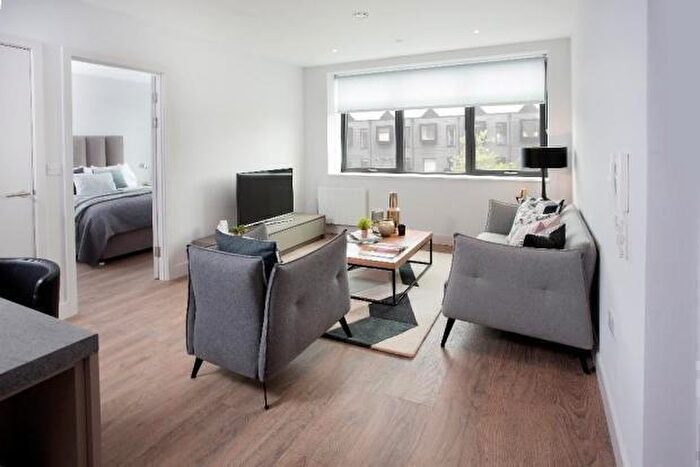 2 Bedroom Apartment To Rent In Blossom Street, Manchester, Greater Manchester, M4