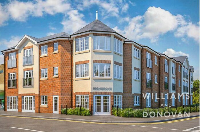 2 Bedroom Flat For Sale In High Road, Benfleet, SS7